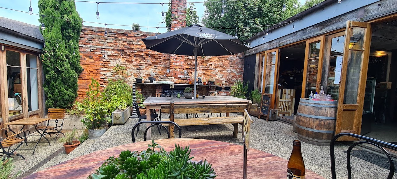 Cafe Santosha